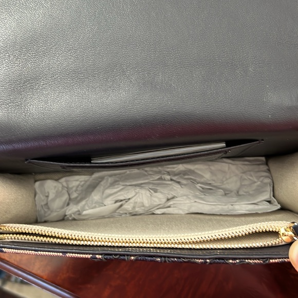 NITB Jimmy Choo Navy lace evening bag with gold chain shoulder strap.. - Picture 6 of 7